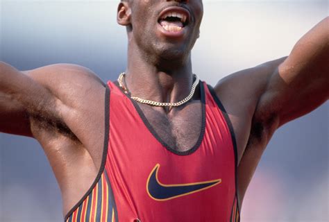 hoe heet het logo van nike